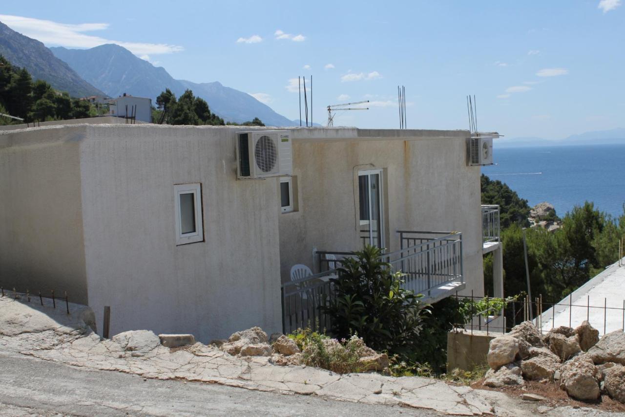 Apartments And Rooms With Parking Space Brela, Makarska - 6895 Exterior foto